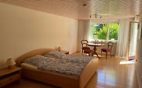 2-Zimmer-Nichtraucher-Ferienwohnung Strobel